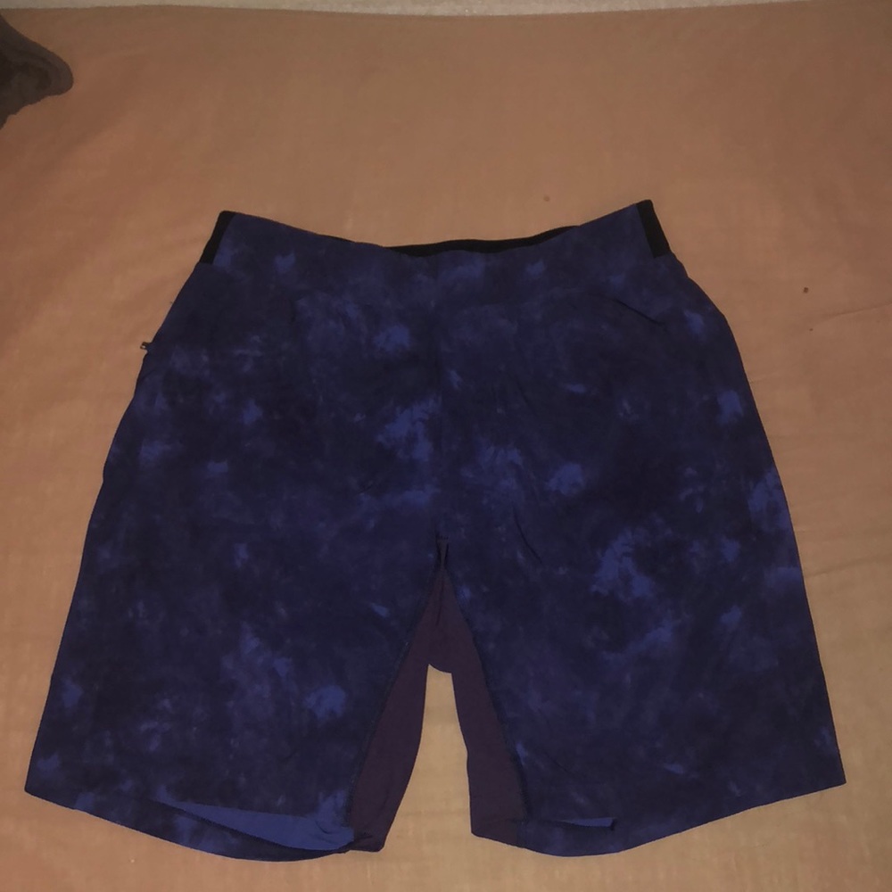 Lululemon 9’ shorts